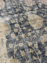 Load image into Gallery viewer, Large Area Rug 8’ x 11’9”