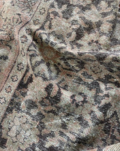 Load image into Gallery viewer, Designer Area Rug #135 8’1” x 10’8”