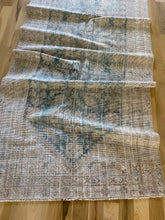 Load image into Gallery viewer, Antique runner 3’4.5” x 10’