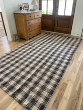 Load image into Gallery viewer, Turkish Kilim 5’3” x 9’7”