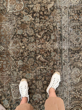 Load image into Gallery viewer, Vintage Tabriz 8’9” x 12’6”