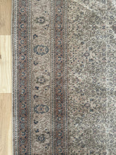 Load image into Gallery viewer, Vintage Kayseri 8’5” x 12’