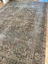 Load image into Gallery viewer, Vintage Tabriz 8’9” x 12’6”