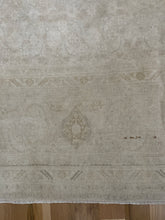 Load image into Gallery viewer, Vintage Large Area Rug 8'3" x 10'9"