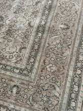 Load image into Gallery viewer, Vintage Kayseri 6’6” x 9’7” Area Rug