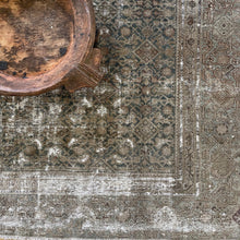 Load image into Gallery viewer, Designer #127 6’4” x 10’ Area Rug