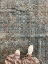 Load image into Gallery viewer, Antique Tabriz 9’8” x 12’9” Area Rug