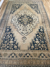 Load image into Gallery viewer, Taspinar 6’7” x 11’