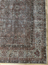 Load image into Gallery viewer, Antique Halep 8’4” x 12’9”
