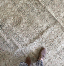 Load image into Gallery viewer, Vintage Persian Ferhan 6’10” x 10’1”