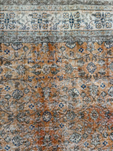 Load image into Gallery viewer, Vintage Turkish Rug 7’ x 10’6”