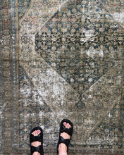 Load image into Gallery viewer, Antique Tabriz 4’6” x 6’3” Scatter Rug