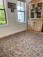 Load image into Gallery viewer, Vintage Tabriz 9’10” x 12’4”