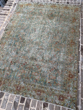 Load image into Gallery viewer, Antique Tabriz 4’7” x 6’4”