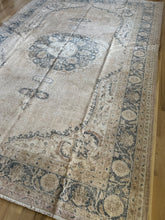 Load image into Gallery viewer, Vintage Turkish 7’3” x 10’4”