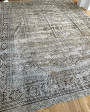 Load image into Gallery viewer, Semi-Antique Mahal 8’7” x 11’4”