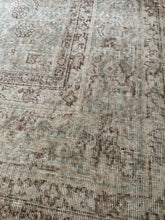 Load image into Gallery viewer, Vintage Turkish 8’1” x 9’10”