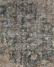 Load image into Gallery viewer, Antique Tabriz 9’4” x 12’8”
