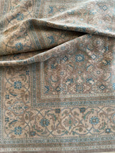 Load image into Gallery viewer, Vintage Mahal 9’8” x 12’8”