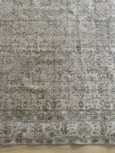 Load image into Gallery viewer, Vintage Turkish 7’ x 10’7”
