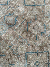 Load image into Gallery viewer, Vintage Mahal 9’ x 11’4”