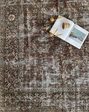 Load image into Gallery viewer, Antique Mahal 8’10” x 11’9”