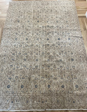 Load image into Gallery viewer, Turkish Rug 7’ x 10’3”