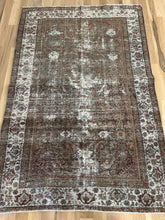 Load image into Gallery viewer, Antique Mahal Scatter Rug 4’4” x 6’6”