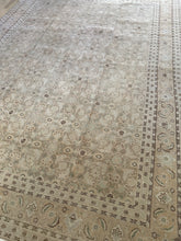 Load image into Gallery viewer, Vintage Tabriz 7’9” x 10’9”