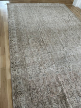 Load image into Gallery viewer, Vintage Turkish 7’ x 10’7”