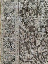 Load image into Gallery viewer, Vintage Tabriz 3’8” x 6’9”