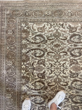 Load image into Gallery viewer, Vintage Kayseri 8’ x 11’6”
