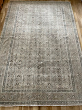 Load image into Gallery viewer, Vintage Kayseri 6’6” x 9’7” Area Rug