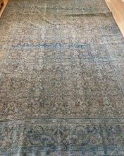 Load image into Gallery viewer, Vintage Area Rug 6’10” x 10’1”
