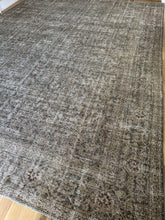 Load image into Gallery viewer, Antique Tabriz 9’6” x 11’9”