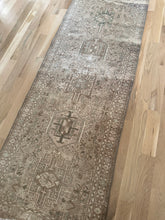Load image into Gallery viewer, Vintage Heriz 2’7” x 15’5” Runner