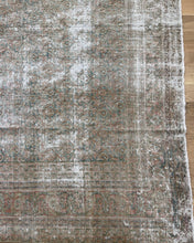 Load image into Gallery viewer, Antique Doroksh 6’3” x 10’4”