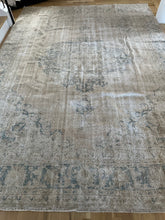 Load image into Gallery viewer, Vintage Turkish 9’2” x 12’10”