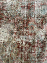 Load image into Gallery viewer, Antique Designer Mahal 9’8” x 13’9”