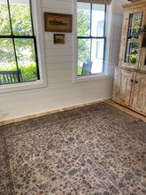 Load image into Gallery viewer, Vintage Tabriz 9’10” x 12’4”