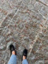 Load image into Gallery viewer, Antique Distressed Mahal 9’9” x 11’6”