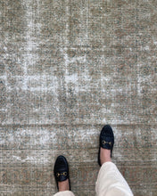 Load image into Gallery viewer, Antique Doroksh 6’3” x 10’4”