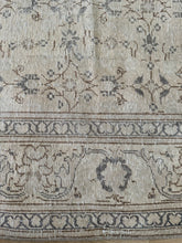 Load image into Gallery viewer, {ON HOLD} Vintage Kayseri 9’9” x 13’5”