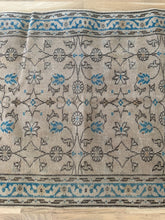Load image into Gallery viewer, Vintage Turkish 3’3” x 11’4”