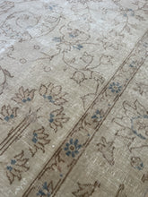 Load image into Gallery viewer, Vintage Turkish Area Rug 7’7” x 10’7”