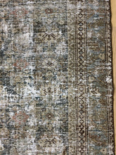 Load image into Gallery viewer, Antique designer scatter rug 4’2” x 5’8”