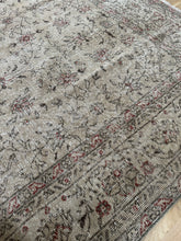 Load image into Gallery viewer, Vintage Turkish 7’4” x 10’11”