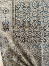 Load image into Gallery viewer, Antique Malayer 5’ x 9’10”