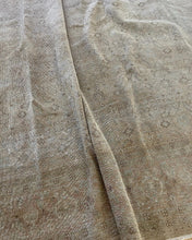 Load image into Gallery viewer, Designer #126 9’10” x 12’7” Large Area Rug