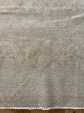 Load image into Gallery viewer, Vintage Large Area Rug 8'3" x 10'9"
